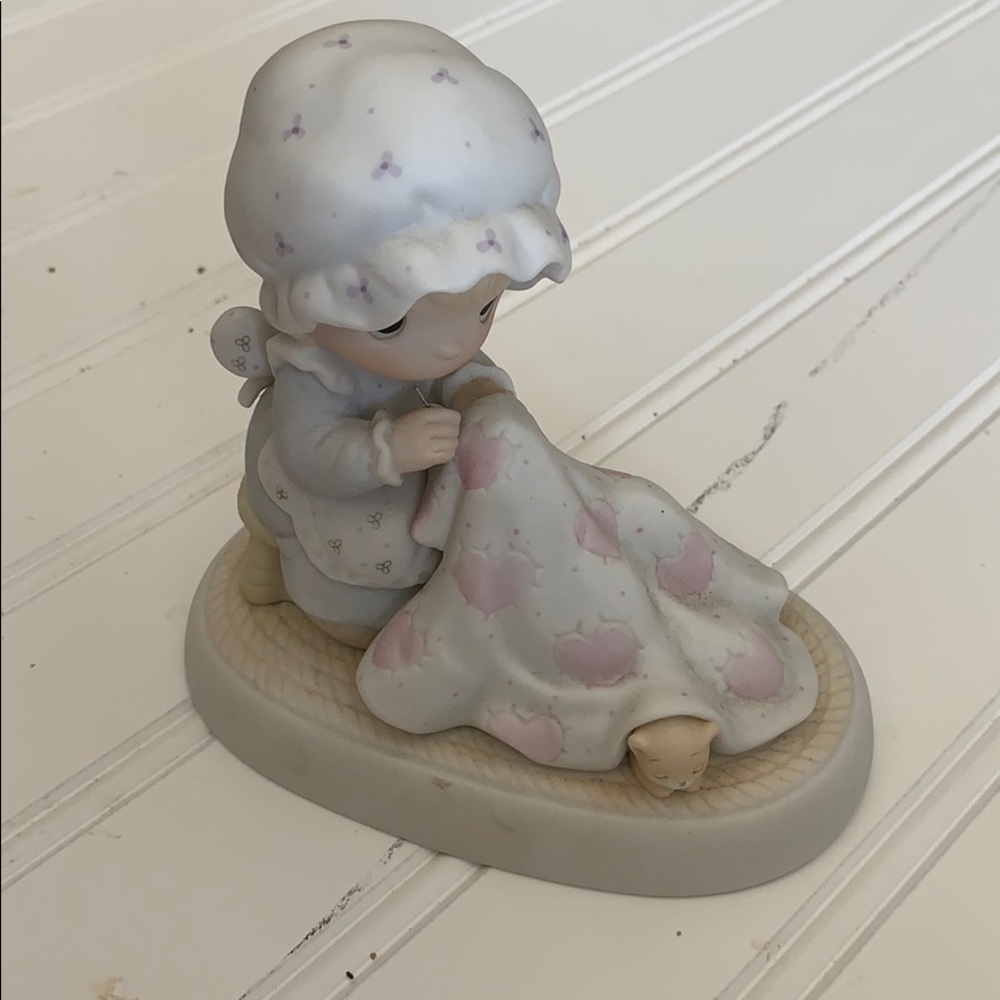 Precious Moments Statue